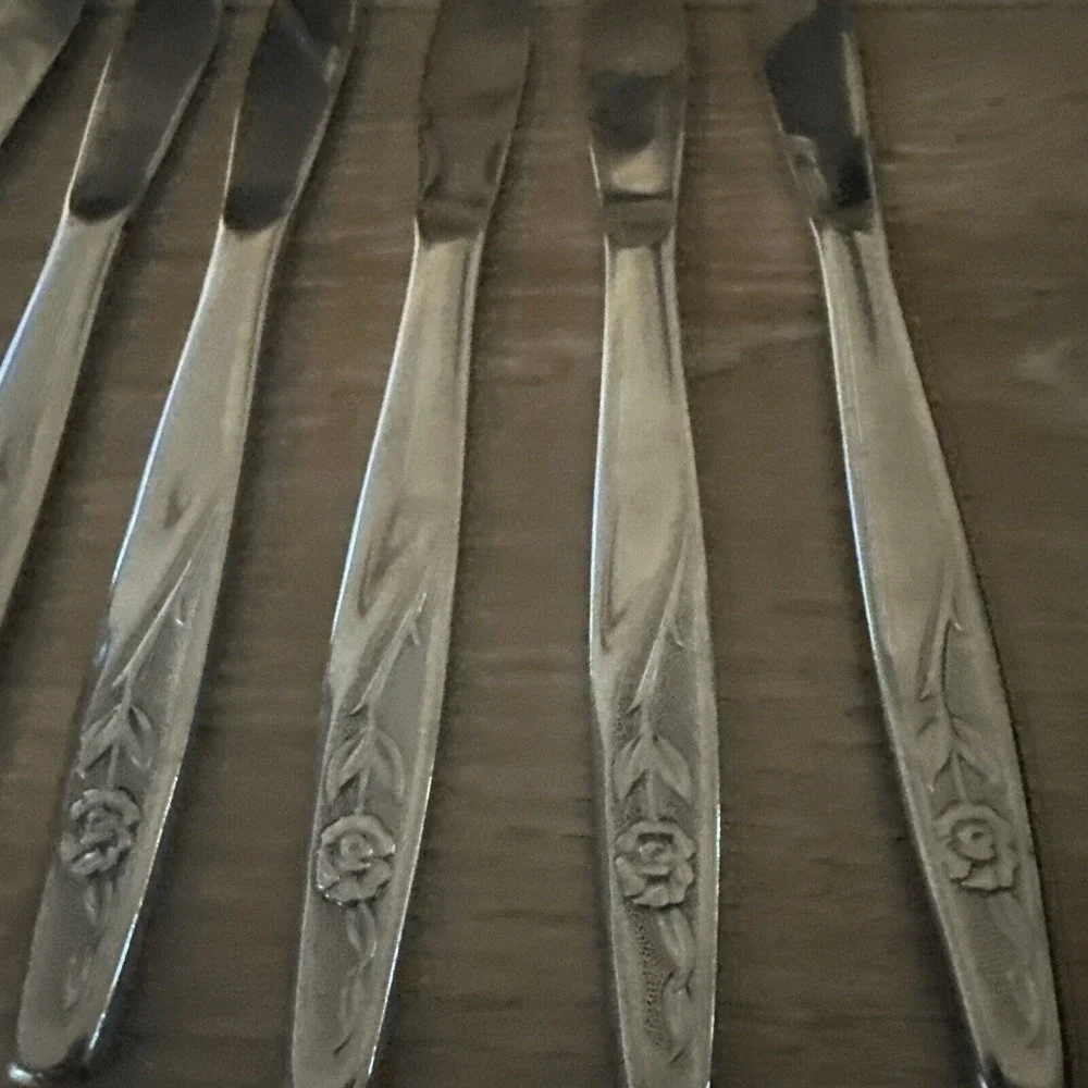 6 PCs International Silver INS88  Modern Solid Dinner‎ Knife